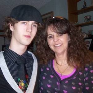 Meet your Posher, Lynne